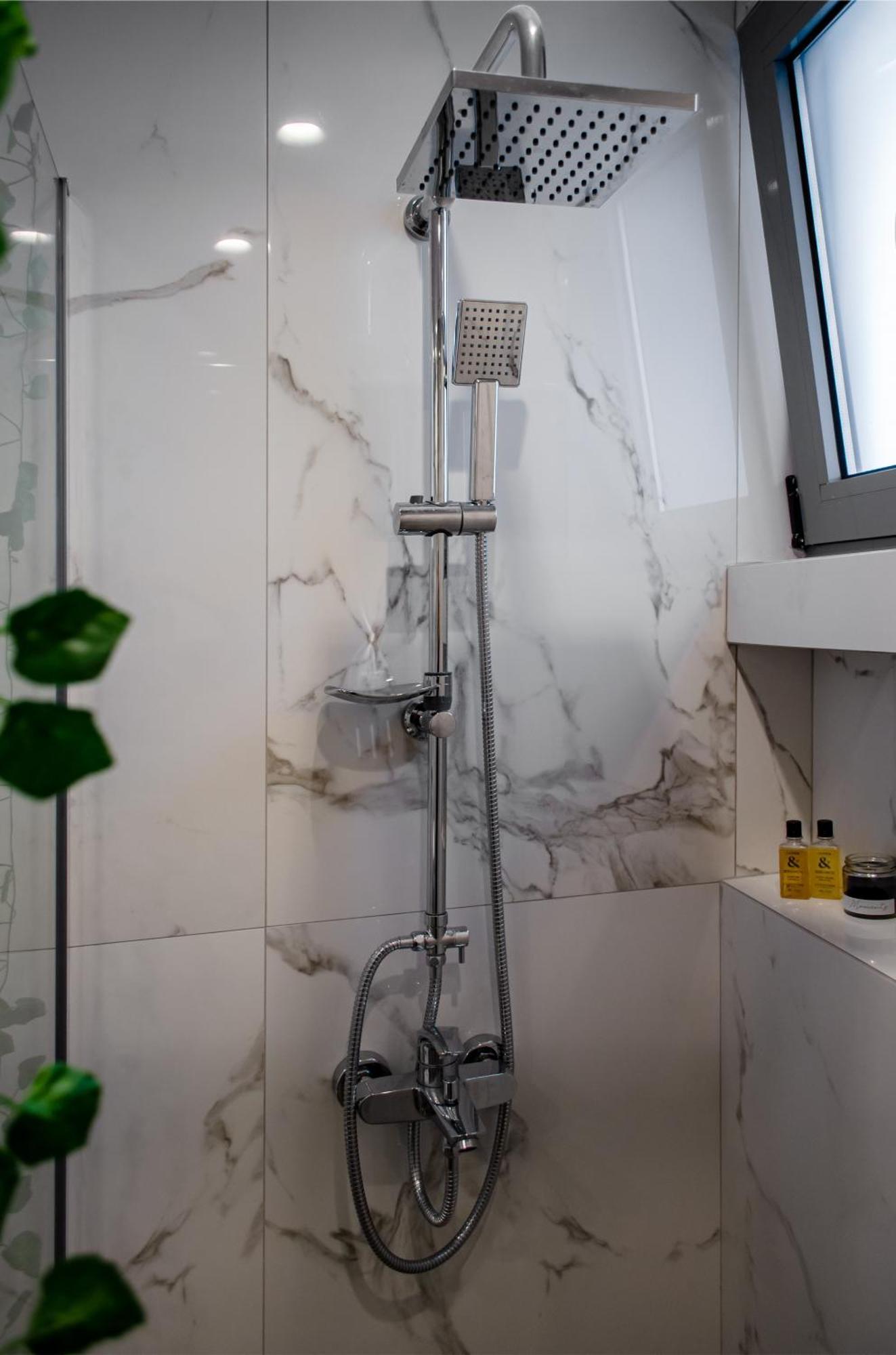 Homey Comfort Apartments أثينا المظهر الخارجي الصورة